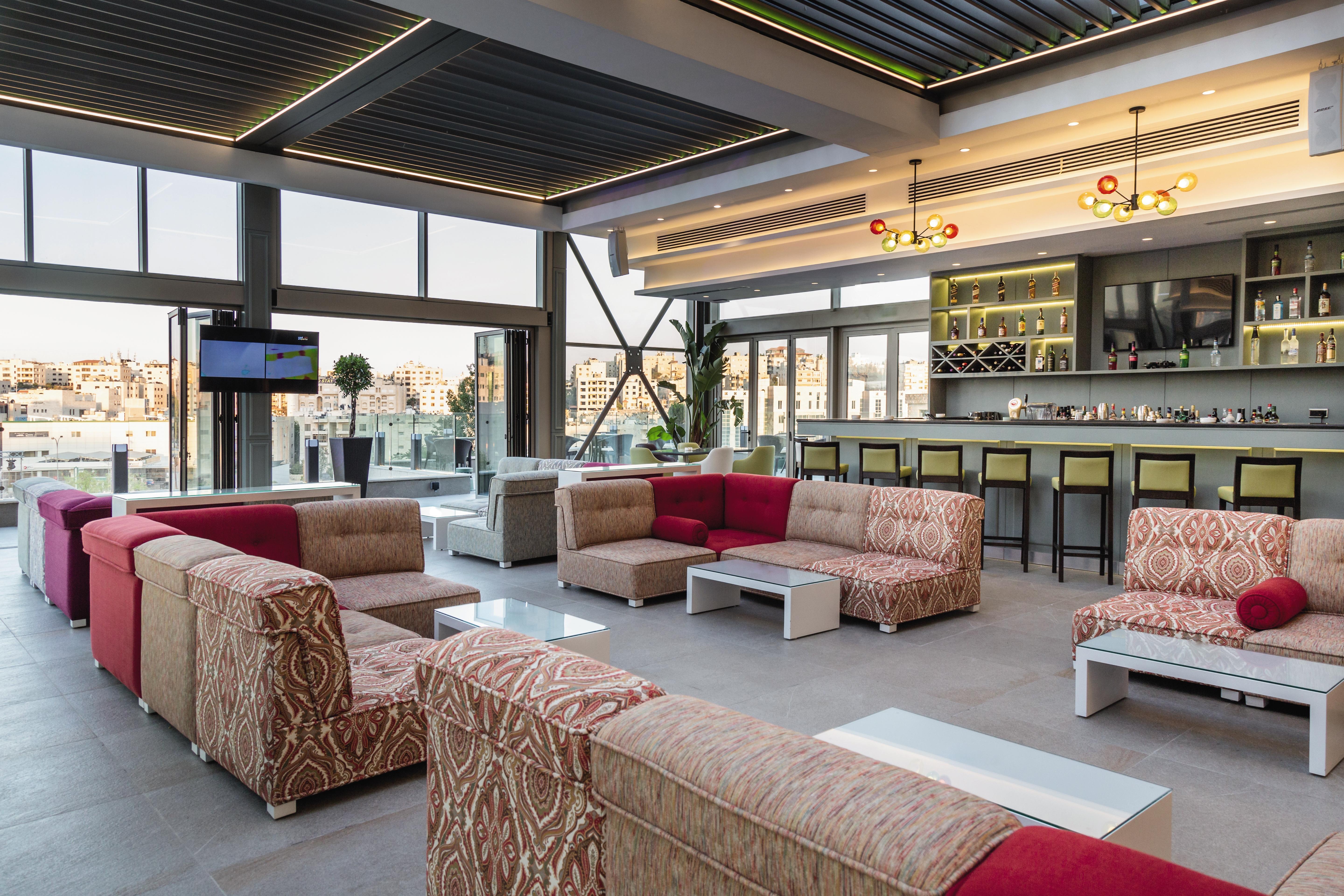 Moevenpick Hotel 5*